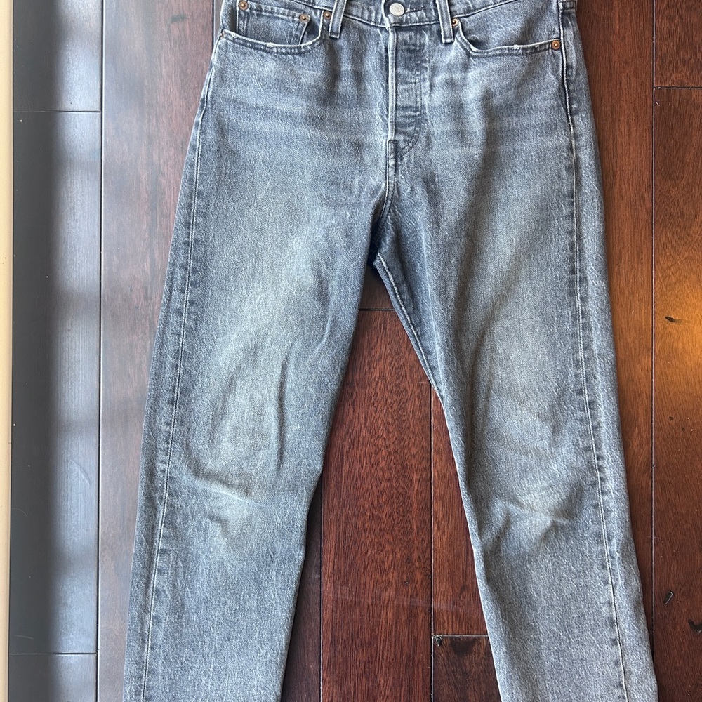 Levi's Women's Wedgie Straight Leg Jeans in Washed black / grey
